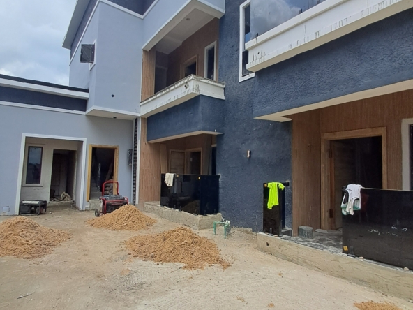 2 bedroom apartment for rent at Army estate