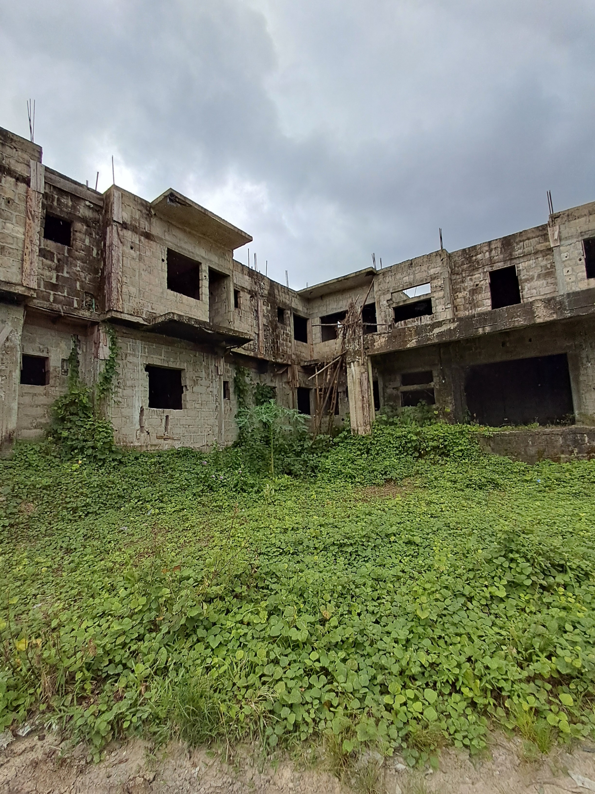 31 rooms Hotel for sale at nigercat, ekpan