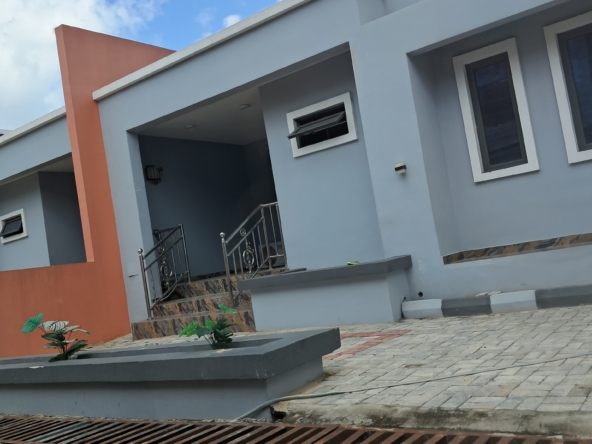 3 bedroom semi-detached bungalow for sale at Army estate, warri