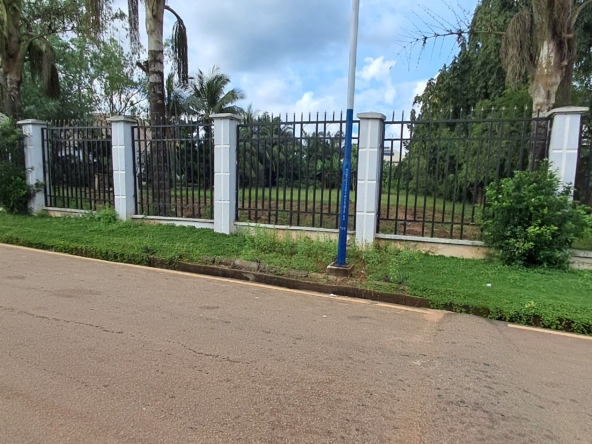 1 acre of land for sale